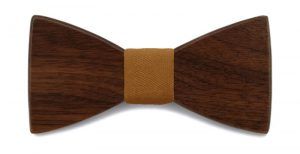 noeud-papillon-en-bois-noyer