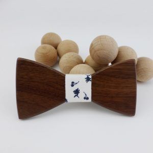 nœud-papillon-en-bois